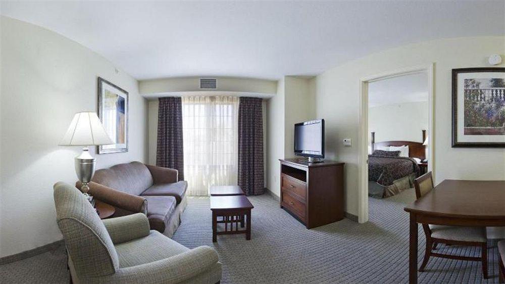 Staybridge Suites Palmdale By Ihg Exterior foto
